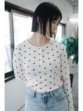 フェイヴィーズ(FavyS) スーパーバッサリストレートパーマ切りっぱなしボブ