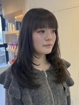 シダ(sida SAIIN) 20代30代ミディアムレイヤー!