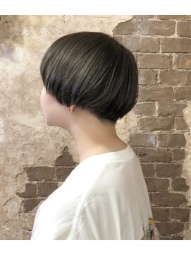 マギーヘア(magiy hair) ショートマッシュ［magiyhair西部笑］