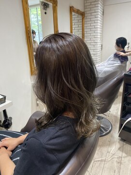 アルーシェ 錦糸町店(Alushe) スモーキーグレージュ