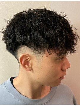 ヒロギンザ 新橋日比谷口店(HIRO GINZA) ツーブロフェードスペインカール/ハイライト/束感/波巻き