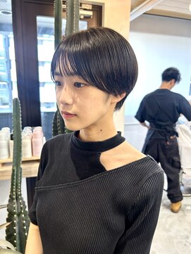 ロンドアジュール 横浜(Lond azur) ★コンパクトショート！前髪ありショート！黒髪でも可愛い！