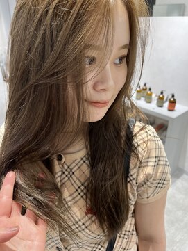 リアン バイ キートス(Lien by kiitos) ベージュ/ブリーチ/ロング/前髪なし