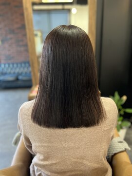 ベレッタ 枚方店(veretta.) 気になる癖毛に感動ストレート30代/40代/５０代（田村良平）