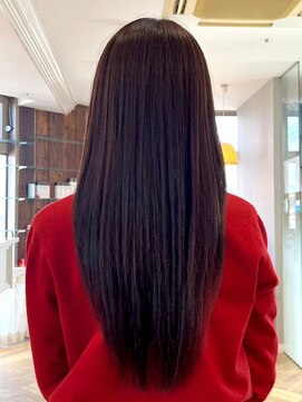 ユーシャンボール(U-CHAMBORD) 艶髪シルキーストレート【寝屋川/髪質改善/白髪ぼかし】