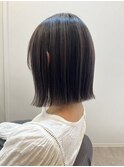 ミディボブ×グレージュハイライト