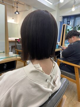 ネオリーブ クーロ(Neolive curro) 小顔タッセルボブ×似合わせカット[ボブ/縮毛矯正/横浜韓国]