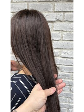 リビング(LiVing) みんなが羨やむうる艶ヘアー