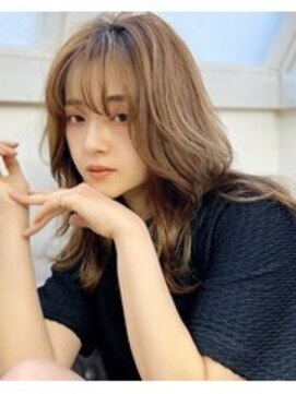 シヨン(ciyon.) 【大分市】顔まわりレイヤー×艶くびれミディ