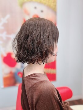 カラーズアンドロッソ(Colors&Rosso) ゆるっと地毛風パーマ