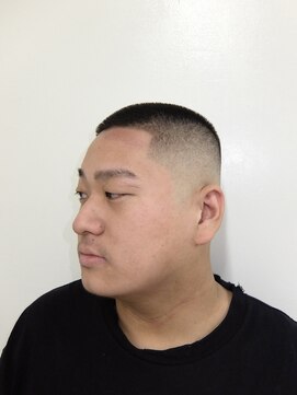 ボウズフェードバズカット