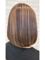 ビスイル 秋葉原店(Vis ill) 大人可愛いハイライトグレージュ丸みボブ韓国小顔カット