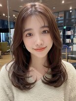 クィーンズガーデンバイケーツーギンザ(QUEEN’S GARDEN by K two GINZA)&nbsp;顔周りレイヤー/ハッシュカット/チャイミルクティーカラー