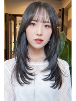 トップシェイプ(TOP SHAPE) レイヤーロング×シースルーバングくびれシルエット大人可愛い