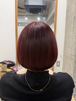 ホロ(holo-)&nbsp;艶感チェリーレッドボブ