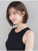 ショートボブ レイヤー 顔周りカット ブラウンカラー 艶髪