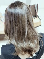 リーハル(Lyhal) 外国人風カラー