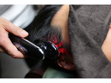 バーバーバー ナカノ(BARBER BAR NAKANO)の雰囲気（スカルプマシンで血流促進。頭皮環境の改善を。<理容室> <床屋>）