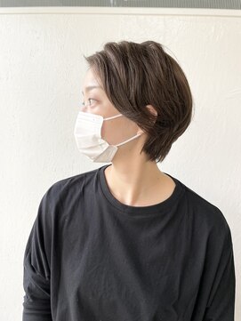ロナ 岡崎竜美丘店(RONA) くせ毛生かしショート×透明感カラー