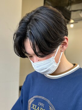 エルマーク 梅田中津(L-MARK) センターパートニュアンスパーマ韓国カルマパーマコンマヘア
