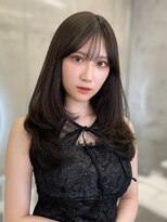アリュウル 表参道 青山(Allure)&nbsp;ワンカールで決まるレイヤーカット×オリーブグレー◯ 伊藤