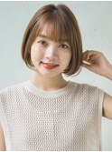 顔周りレイヤーカットグレージュカラーくびれボブベージュカラー