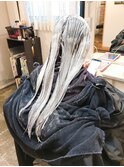 ミルクベージュフェザーバングくびれミディゆるふわカール