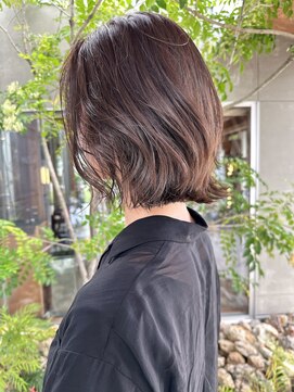 ウエストリー(WESTORY) 切りっぱなしボブ/30代40代20代/かきあげ前髪/寒色