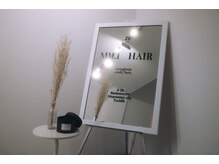 ミリヘアー(mili hair)の雰囲気（お帰りの際はぜひこちらの鏡をセルフ撮影にご利用ください♪）