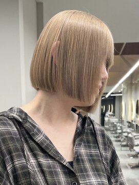 ソル バロール 表参道(SOL .valor) 表参道ハイトーンカラーワンホンレイヤーカットケアブリーチ韓国