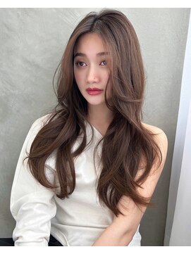 リス バイ ソヨン(Lis by SOYON) レイヤーカットワンカールセミディシアカラーオリーブベージュ