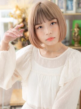 カバーヘア ブリス 志木南口駅前店(COVER HAIR bliss) 金髪ハイトーンカラー韓国風切りっぱなしボブh4志木10代20代30代