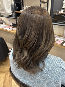 アルター(aL ter) 【ミディアム×オリーブベージュ】鎌取/林愛華