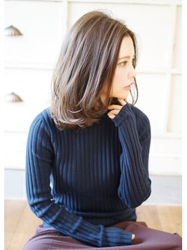 ザ シー 橋本(The C) 顔まわりのニュアンスで１日の気分が変わる / ザ シー