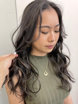 ラパンセヴェール(LA PENSEE VERT) 外国人風地毛にハイライトカラー