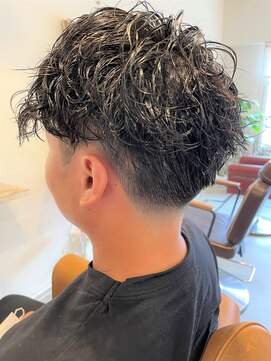 アンティコ(Antico) ツーブロックツイストスパイラルショート無造作モテマッシュ束感