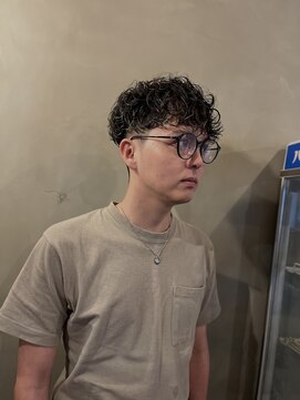 バーバートモシビ(BAR BER TOMOSHIBI) スペインカール風ナチュラルーパーマ