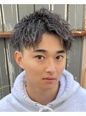 無造作ツイストスパイラルパーマショートアップバング