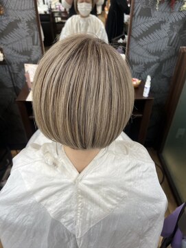 モリワキ 凪店 ショートボブ