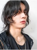 癖毛を活かすラフウルフ×メンズメイク