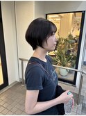顔まわりレイヤー/ショートボブ/丸みショート