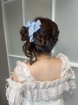 トッカ 高槻店(tocca) 編み込み×サイドおだんごアレンジ