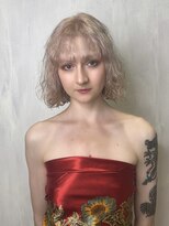 ドミ(DOMI)&nbsp;ハイトーン＋ナチュラルウェーブ