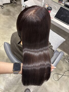 ユーフォリア 新宿通り(Euphoria) 透明感ブラウン/寒色ブラウン/ダークブラウン/暗めカラー