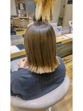 フィゼル あべのルシアス店(Aujua fizelle) 明るめベージュ