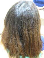 ヨシユキコンディショニング ダメージレスな縮毛矯正「強いくせ毛～ダメージ毛まで対応」83