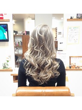 心(cocoro) 外国人風シルバーブロンドカラー