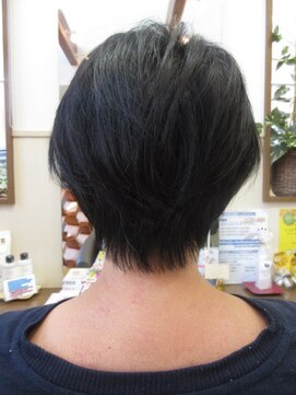 コアフィールフィス(COIFFURE fils) 【見附・今町】ひし形ショート