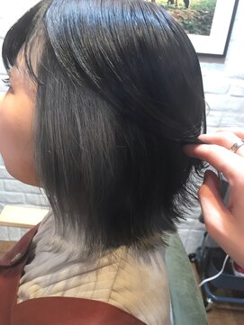 吉祥寺 はるへ 外ハネ×インナーカラー