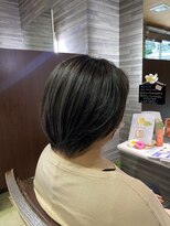 美容室 イルフェドゥ(Il fait doux)&nbsp;無彩色ハイライト